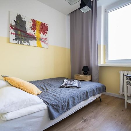 Апартаменты Sloneczny I Cichy Apartament Przy Starym Miescie Варшава Экстерьер фото