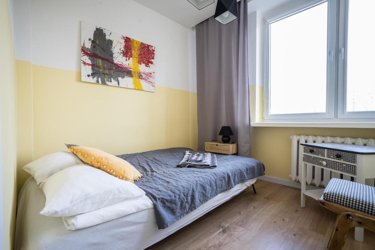 Sloneczny I Cichy Apartament Przy Starym Miescie Варшава Экстерьер фото