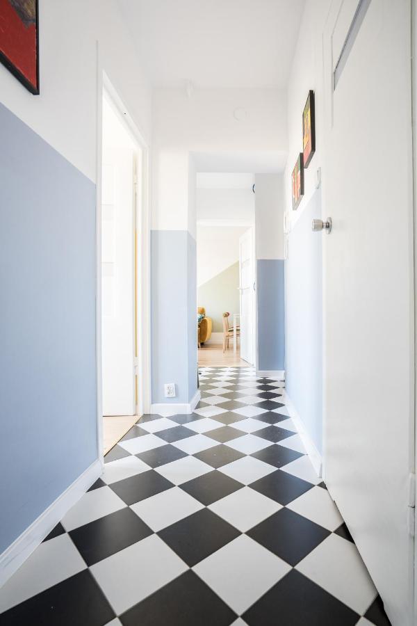 Sloneczny I Cichy Apartament Przy Starym Miescie Варшава Экстерьер фото